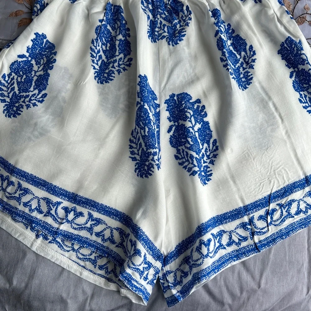 Gorgeous Blue Shorts & Top Outfit - Picture 4 of 4